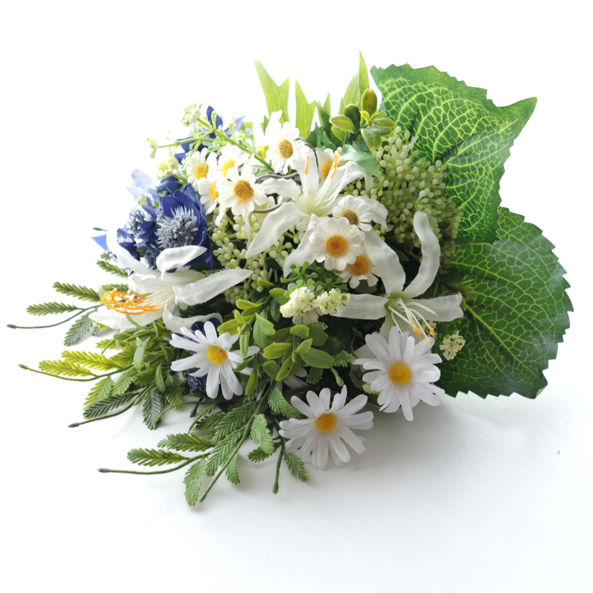マーガレットのブーケとブートニア｜握りやすいクラッチブーケ|＊送料無料（宅急便扱い） | 4枚目