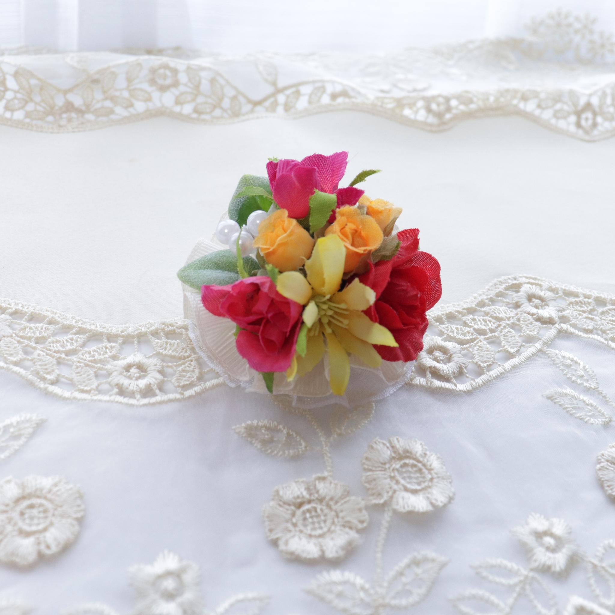 【送料込み】　ミニブーケ＆コサージュ　セット　ビビットカラー（スタンド付）（北海道・沖縄のみ別途送料） | 4枚目