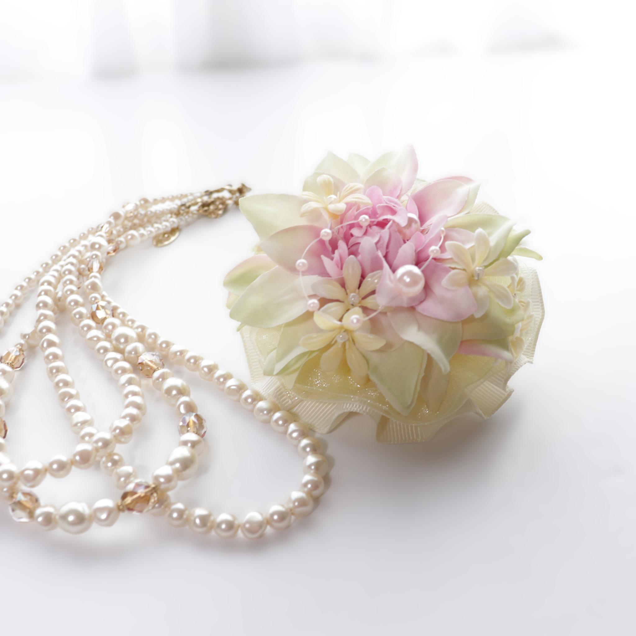 コサージュ　グラデーション ダリア　（２ｗａｙタイプ）1枚目の画像