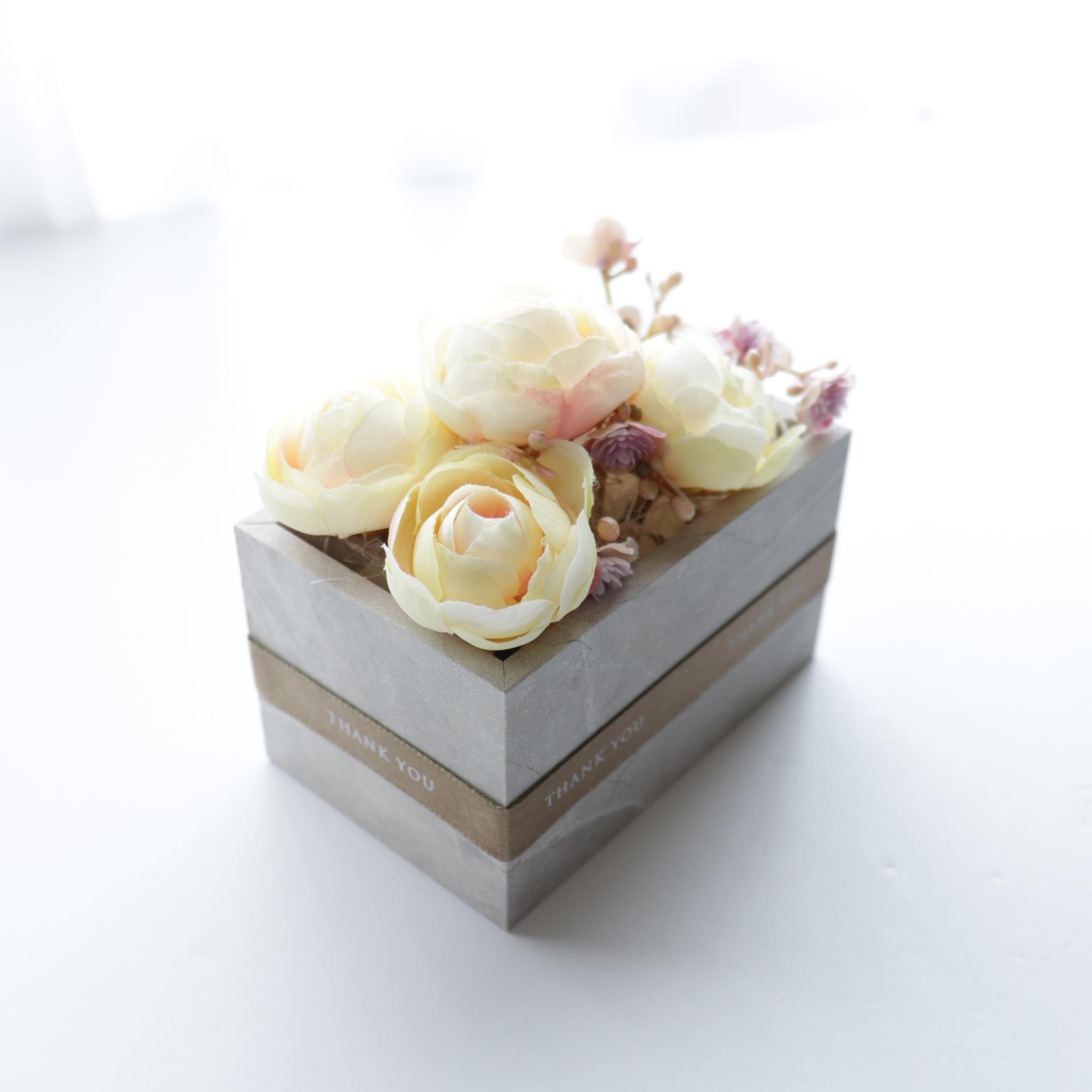 【送料込】メッセージフラワー【Floral box】ラナンキュラス ミルキーイエロー (送料:北海道・沖縄別途金額) | 5枚目