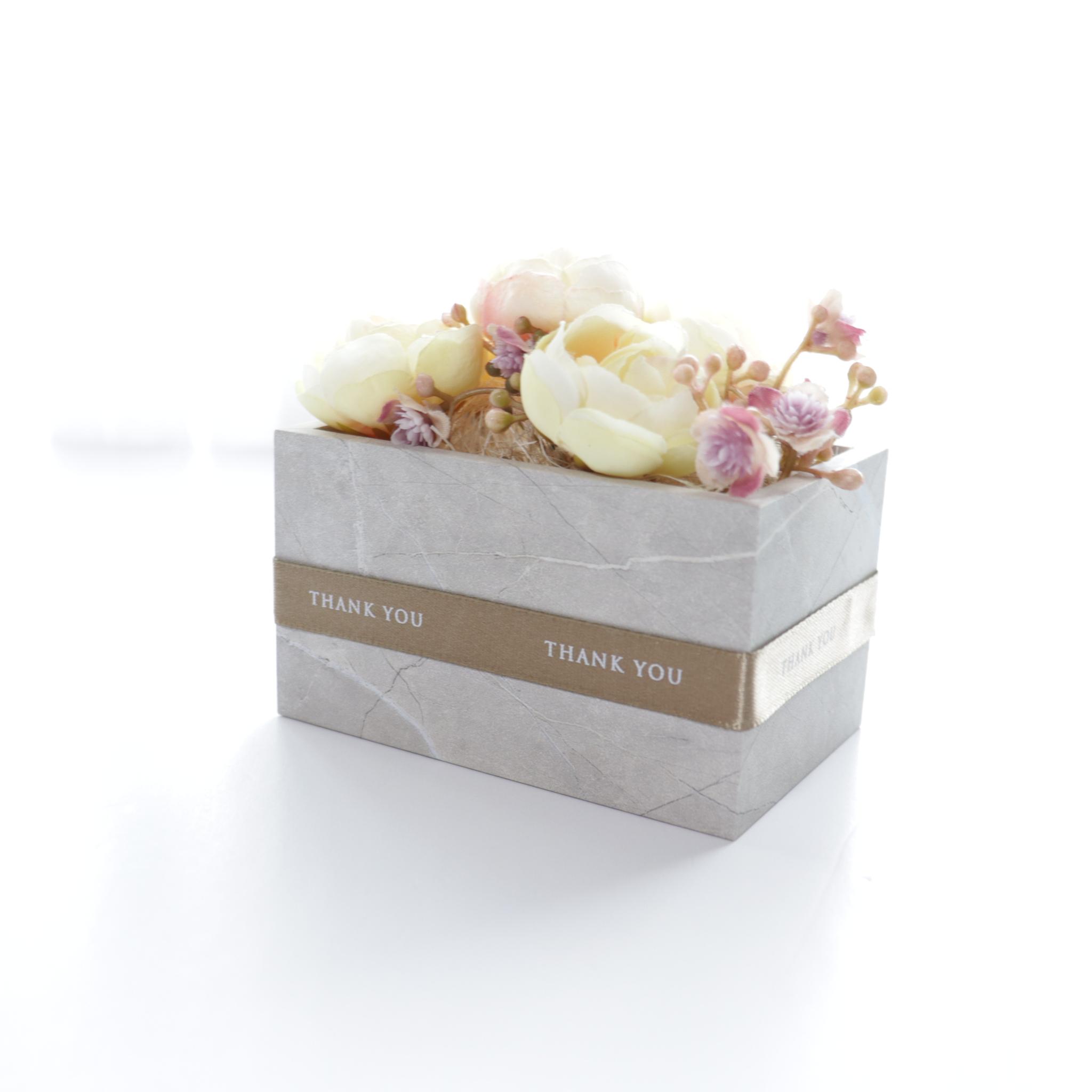 【送料込】メッセージフラワー【Floral box】ラナンキュラス ミルキーイエロー (送料:北海道・沖縄別途金額) | 6枚目