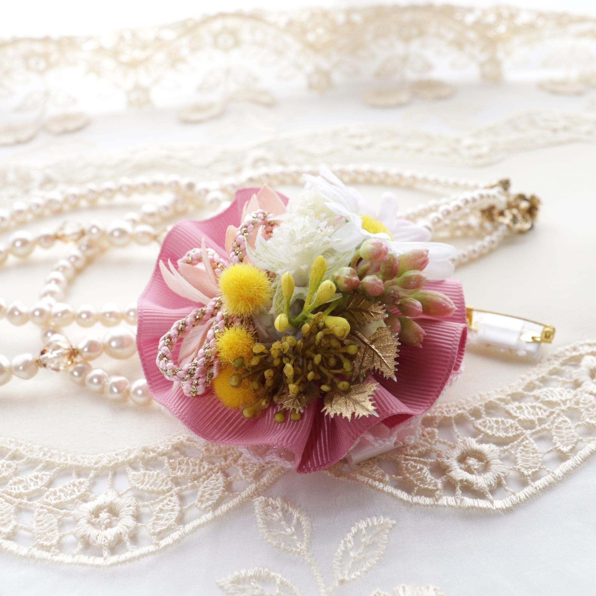 コサージュ (ピンク)マーガレッド・ミモザ・ベリー・アストランティア (2way脱着タイプ) | 2枚目